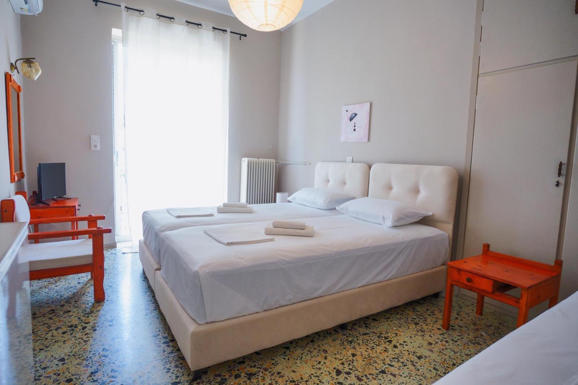 Hotel Korfos - Ξενοδοχείο Κόρφος Renovated エクステリア 写真