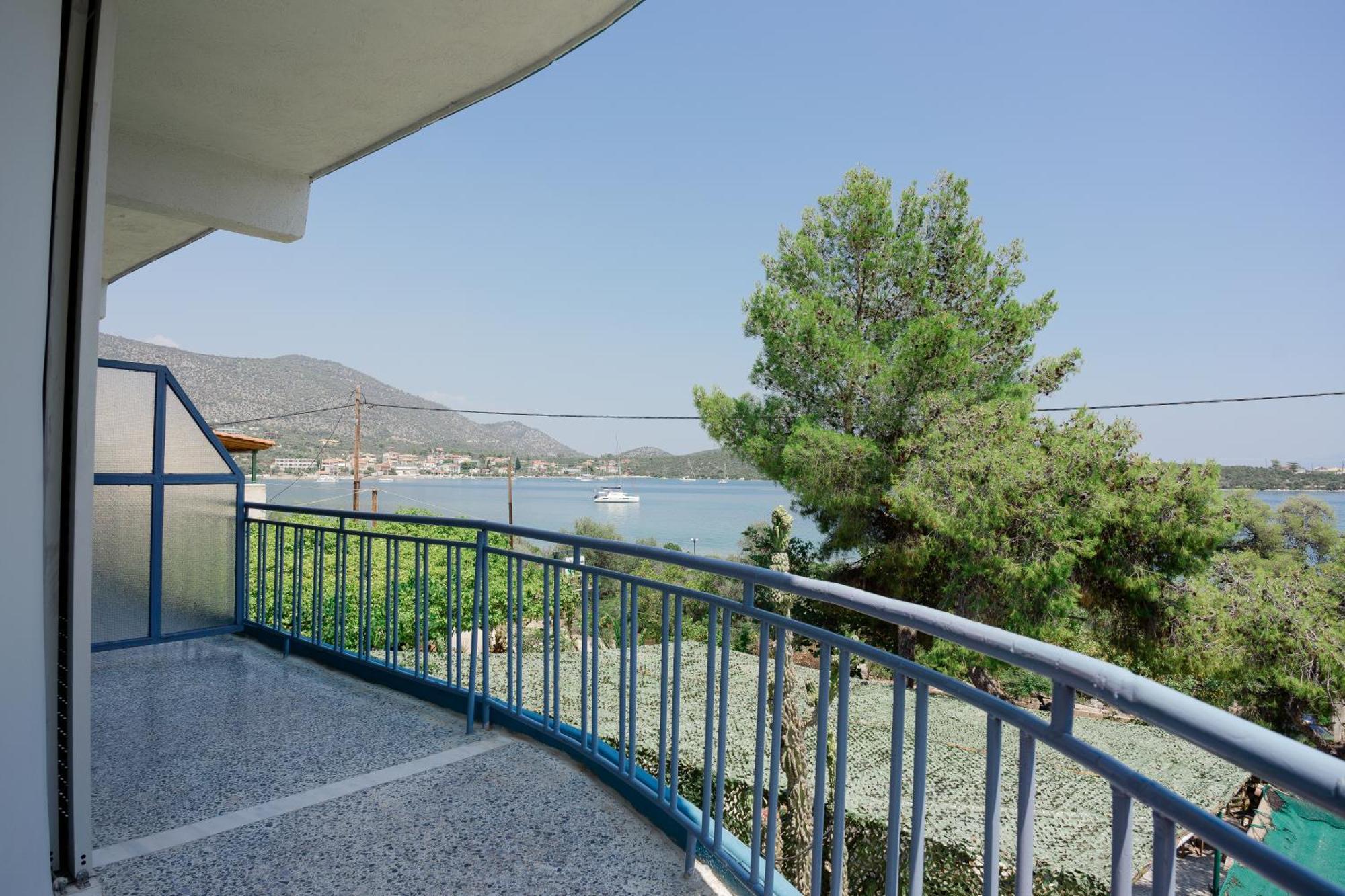 Hotel Korfos - Ξενοδοχείο Κόρφος Renovated エクステリア 写真
