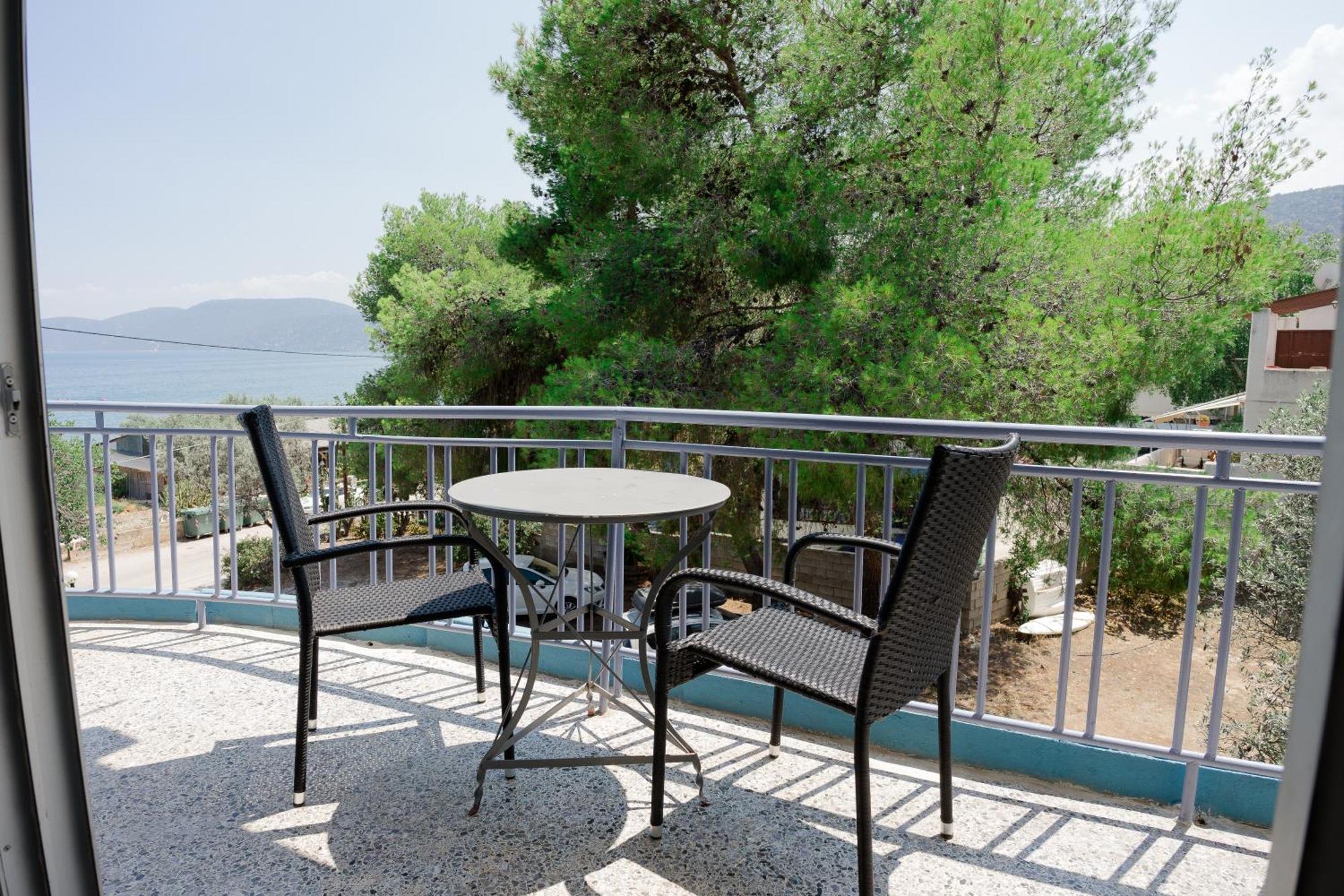 Hotel Korfos - Ξενοδοχείο Κόρφος Renovated エクステリア 写真