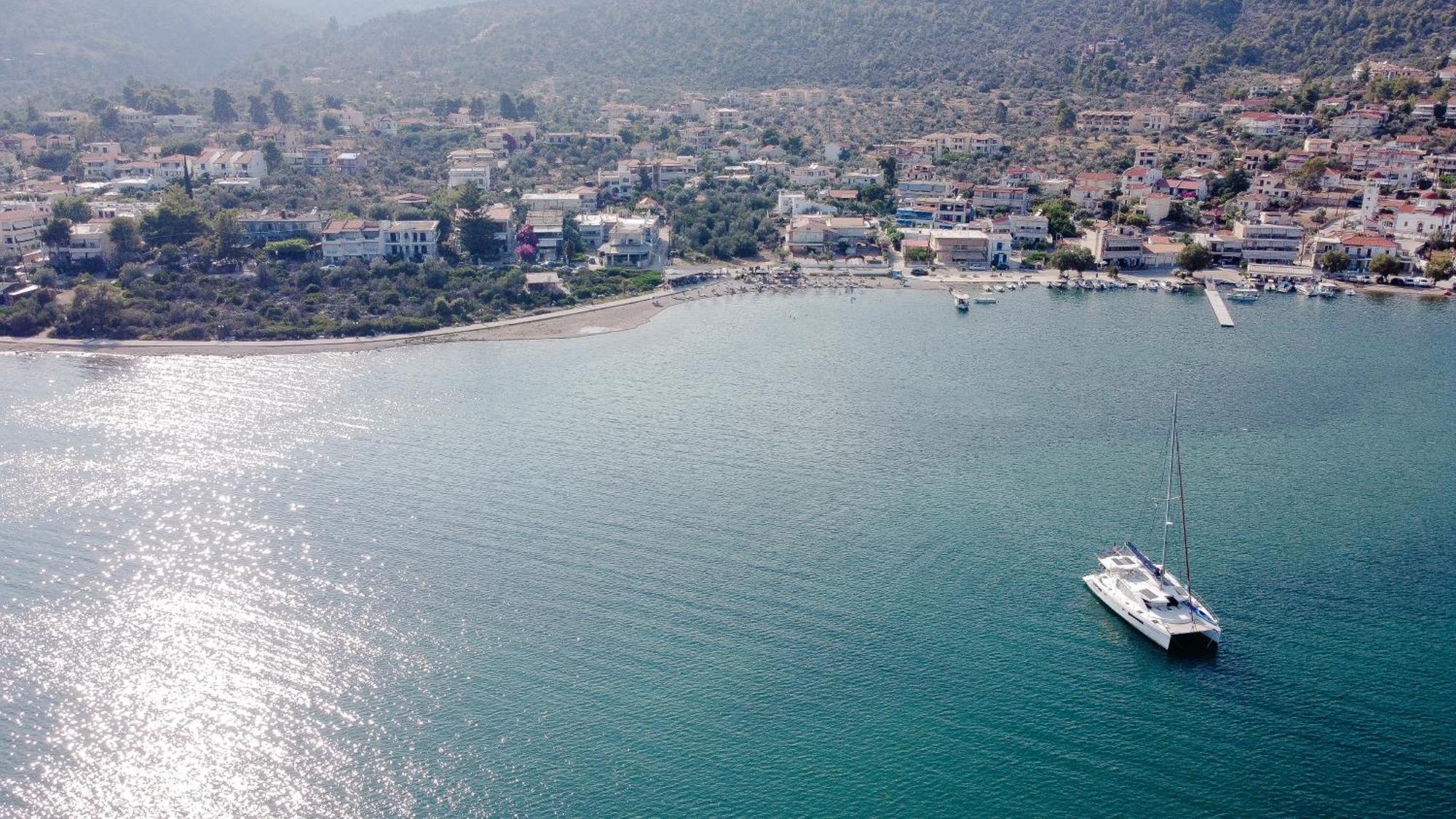 Hotel Korfos - Ξενοδοχείο Κόρφος Renovated エクステリア 写真